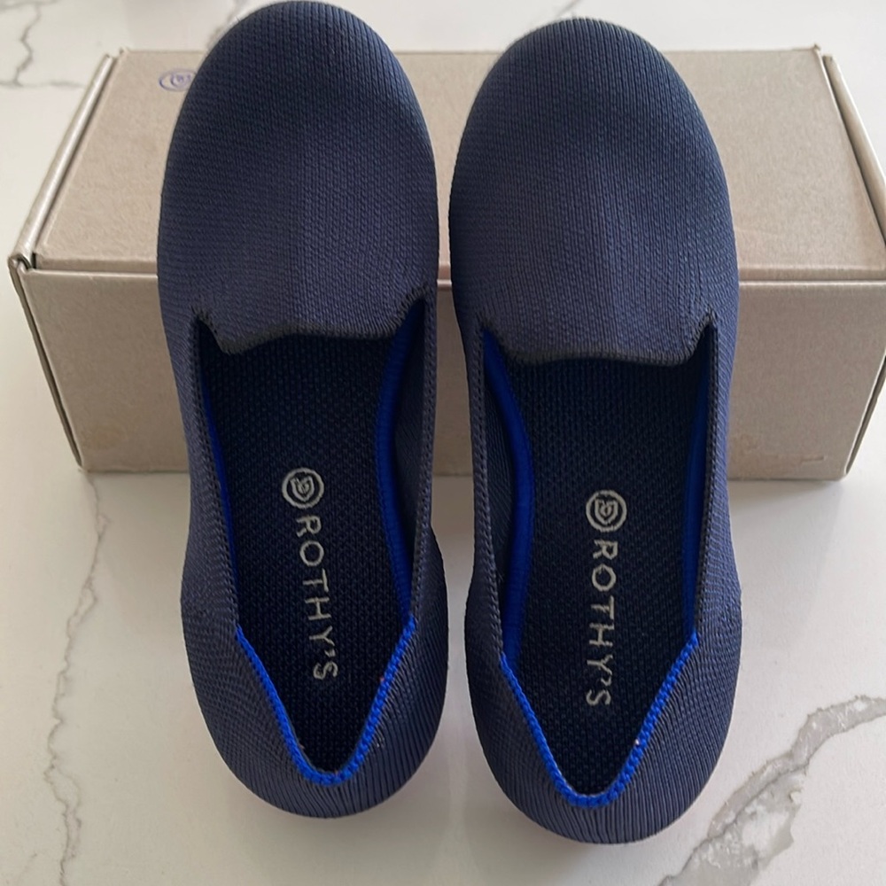 Little girls Rothy’s Loafer , Navy blue. Size 1